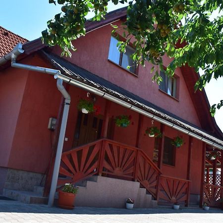Gamma Guest House Praid Luaran gambar