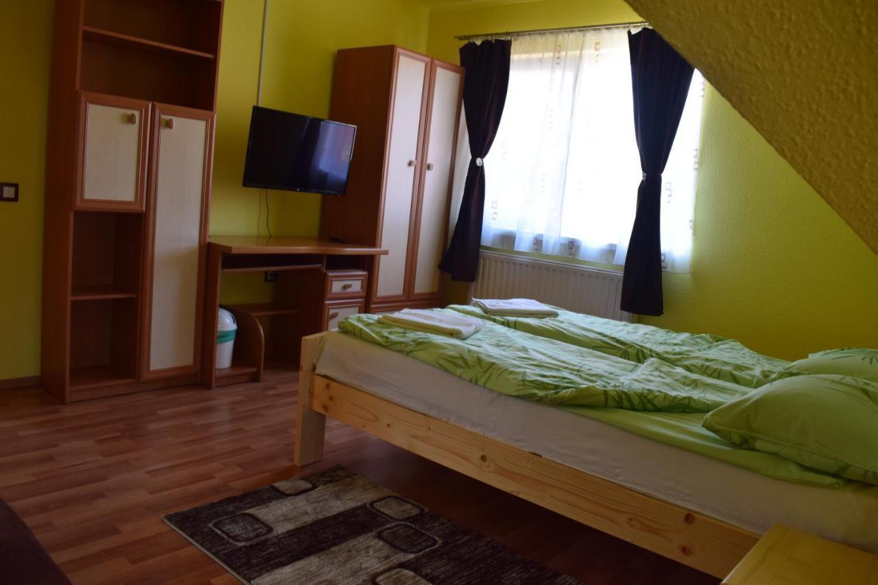 Gamma Guest House Praid Luaran gambar
