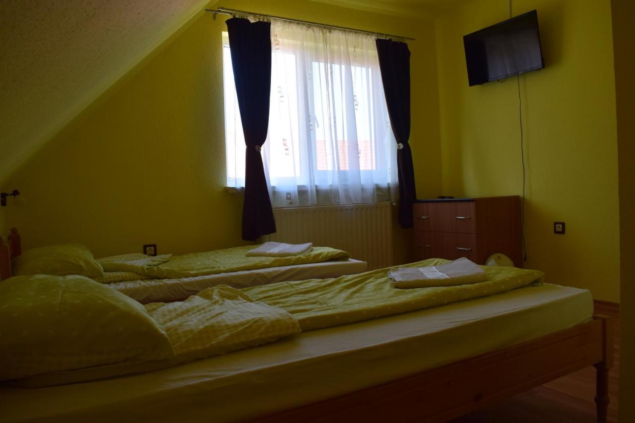 Gamma Guest House Praid Luaran gambar