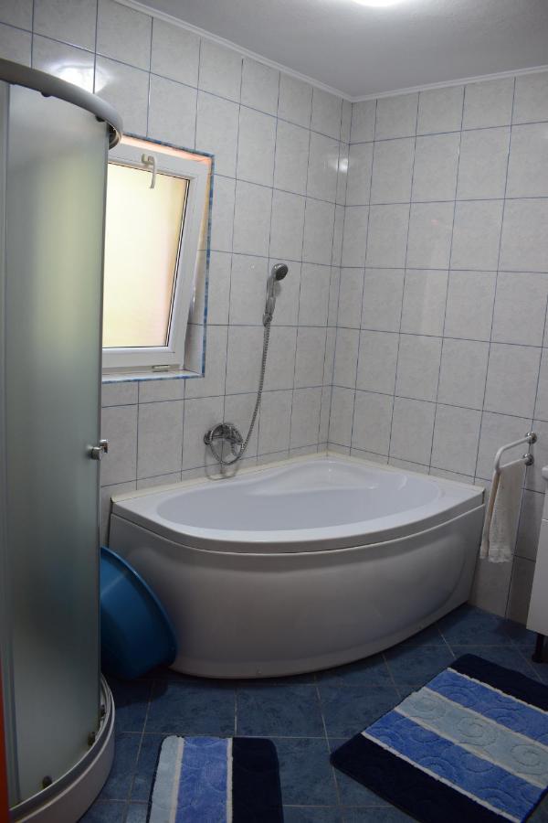 Gamma Guest House Praid Luaran gambar