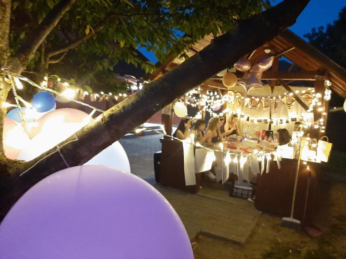 Gamma Guest House Praid Luaran gambar